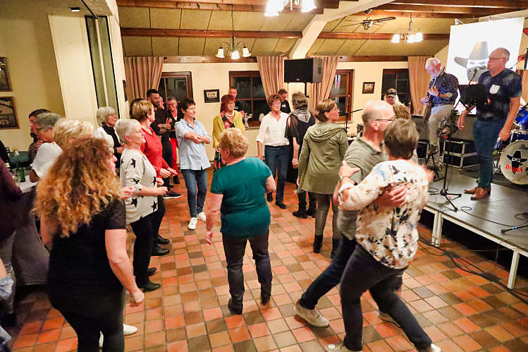 19 okt 2018 - SDWA terug naar de sixties avond met 'The Outlaws'_50